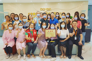 捐獻(xiàn)青春熱血，彩繪人生畫卷